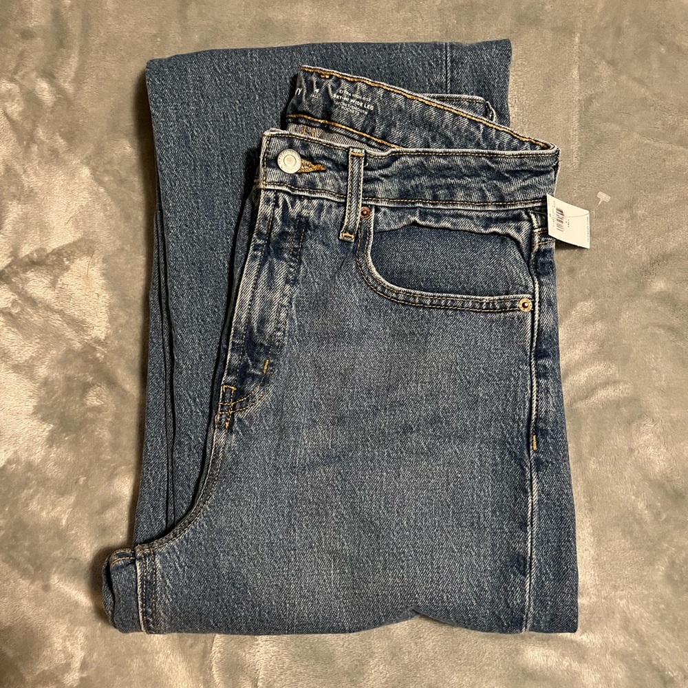 Extra High-Waisted Wide-Leg Jeans